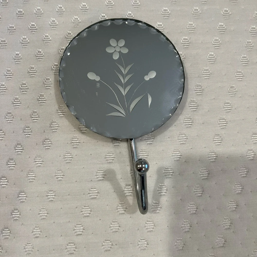 Vintage Floral Etched Round Mirror Hooks set of Two - Picture 4 of 4